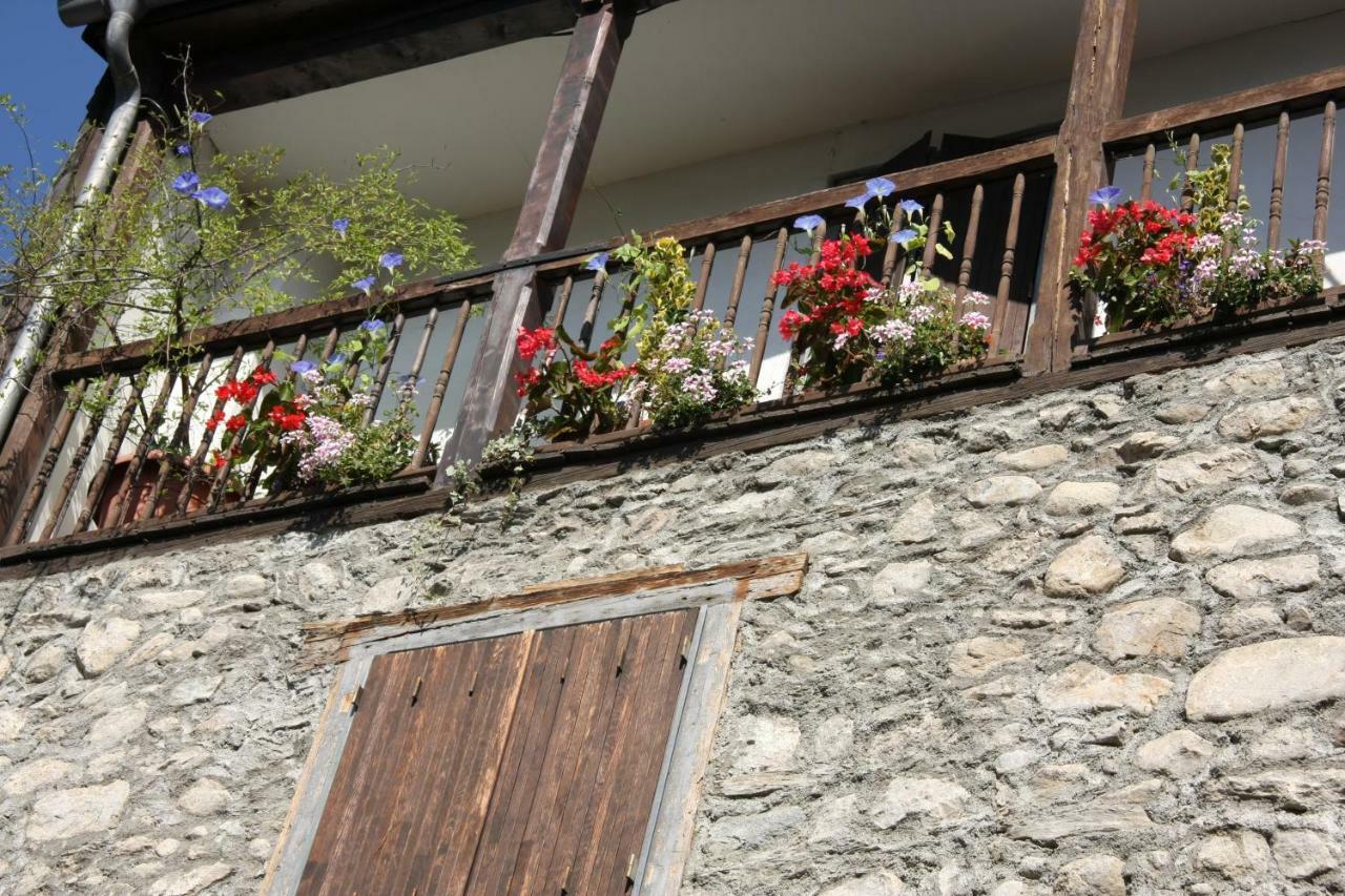 Dolwin Argelès-Gazost Exterior foto